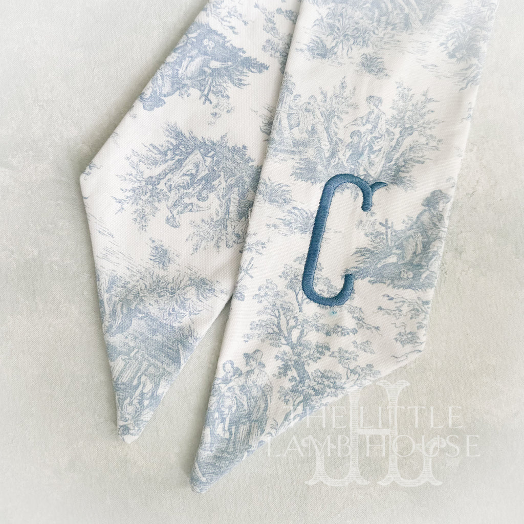 Toile Wreath Sash
